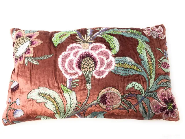 fazzini-windsor-cuscino-arredamento-velluto-30x50-corallo-66 image 1
