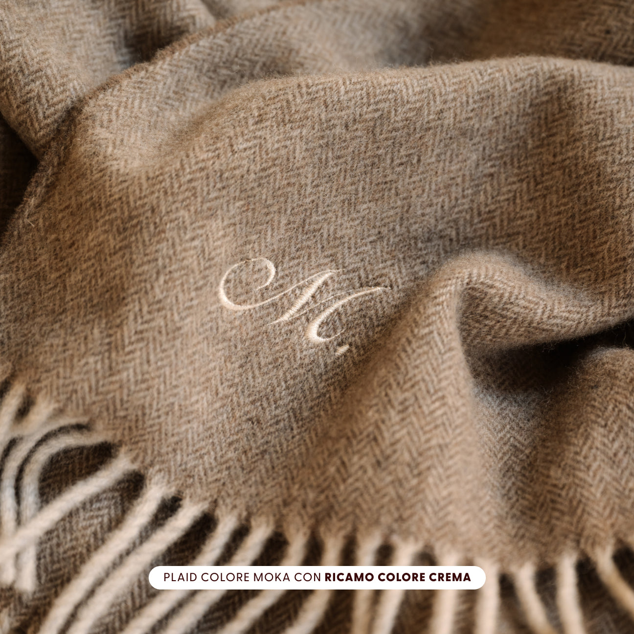 dalfilo-ricamo-plaid-personalizzazione-su-prodotto image 2