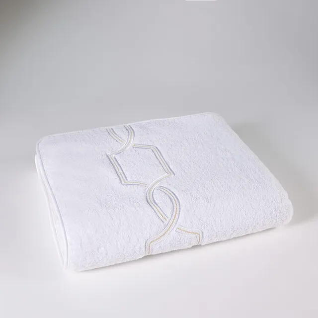rivolta-carmignani-royal-telo-bagno-100x150-cm-in-spugna-di-cotone image 1