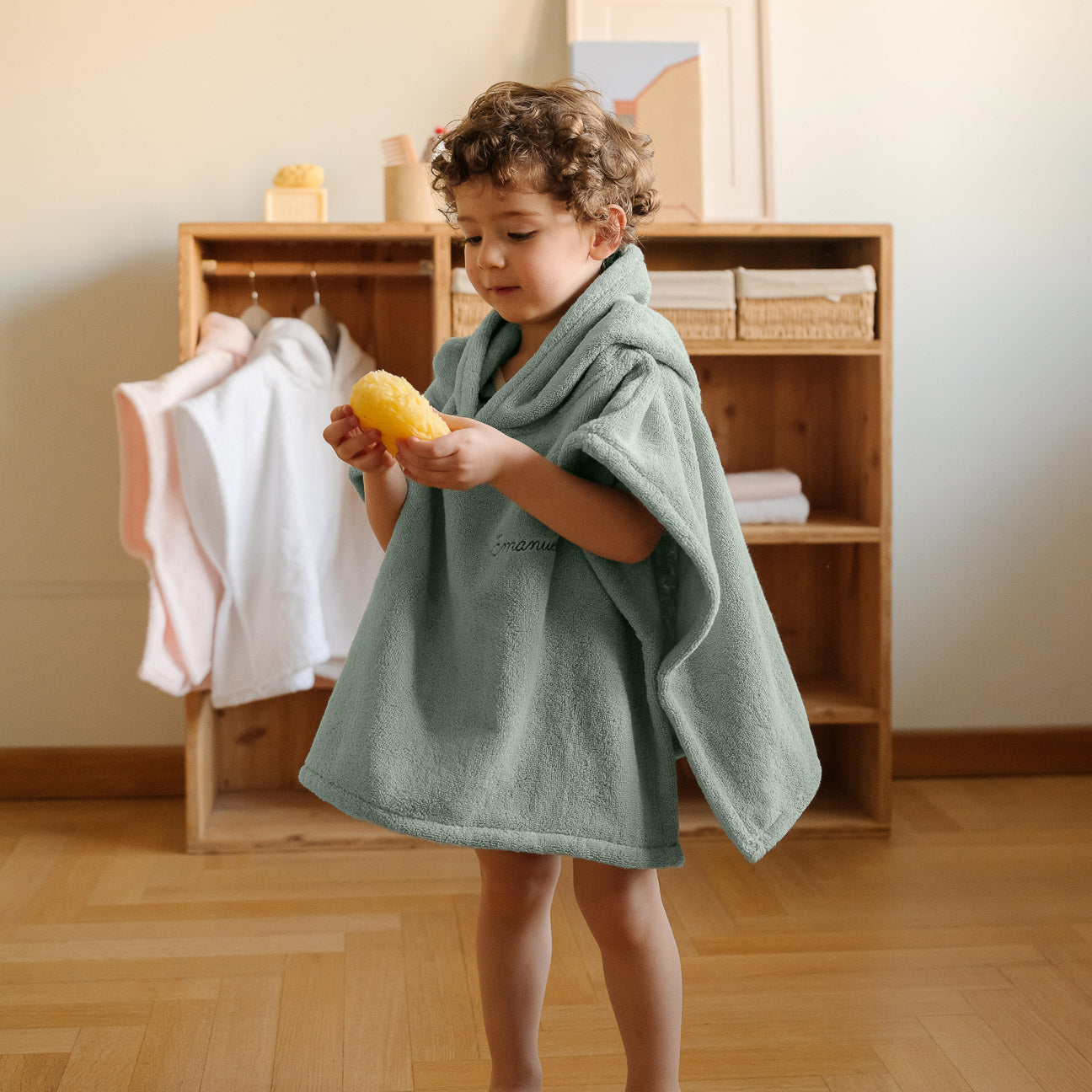 dalfilo-poncho-bimbi-in-spugna-cotone-con-cappuccio image 1