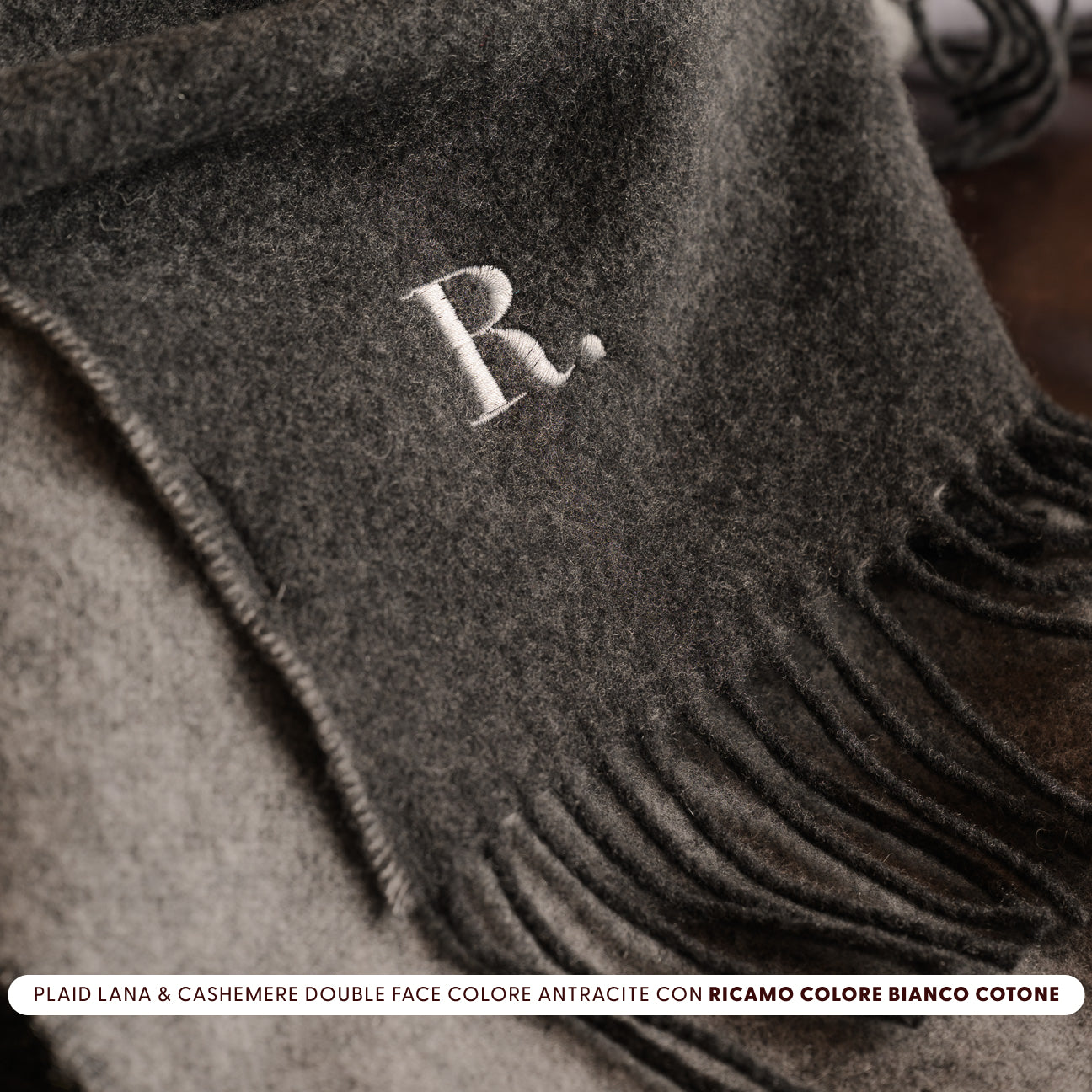 dalfilo-ricamo-plaid-personalizzazione-su-prodotto image 5