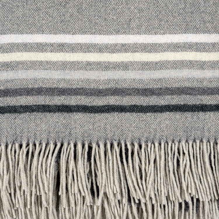 rivolta-carmignani-tailor-plaid-140x180-cm-in-cashmere-e-merinos image 2