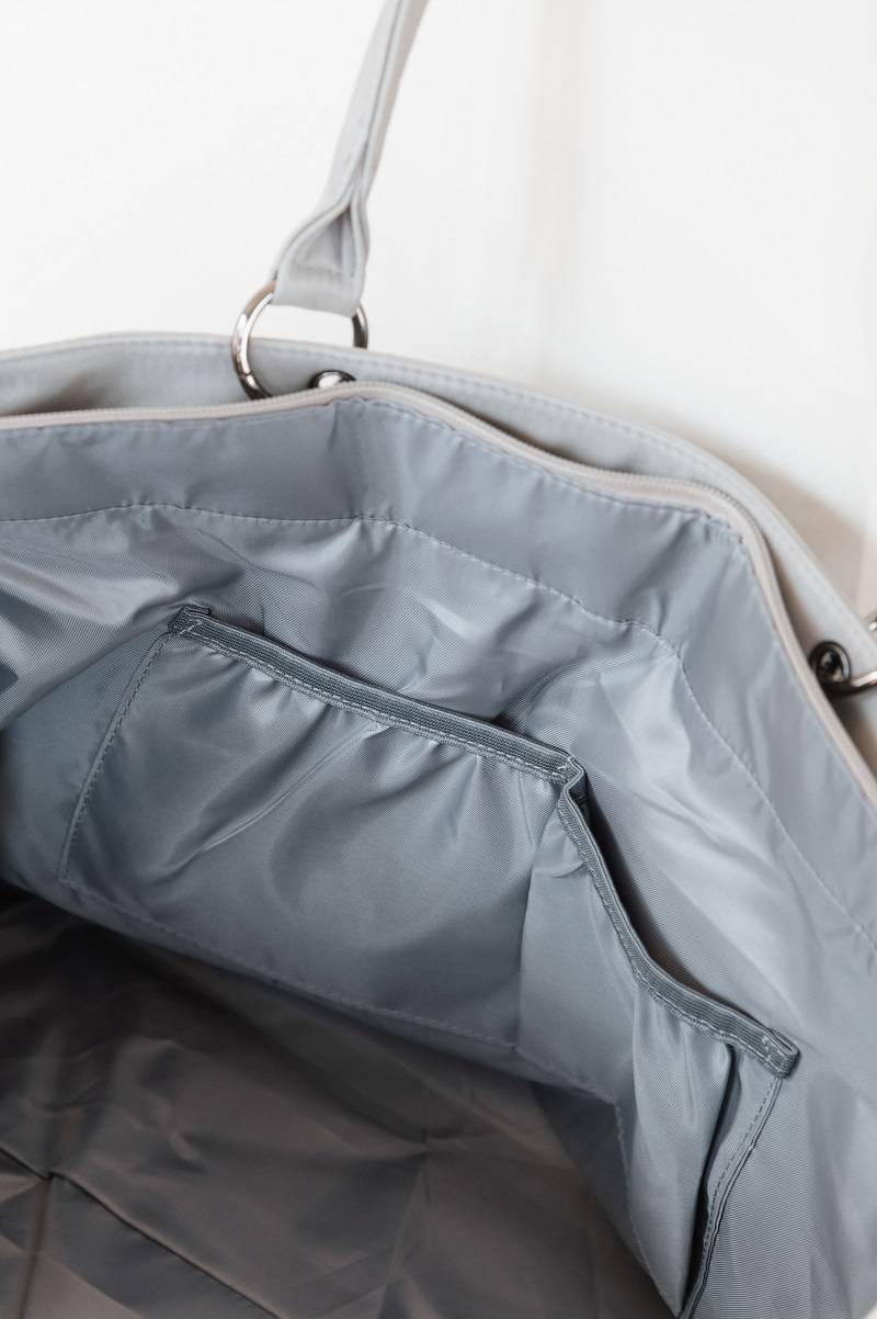 bamboom-borsa-mamma-tracolla-grigio-05-con-materassino image 4