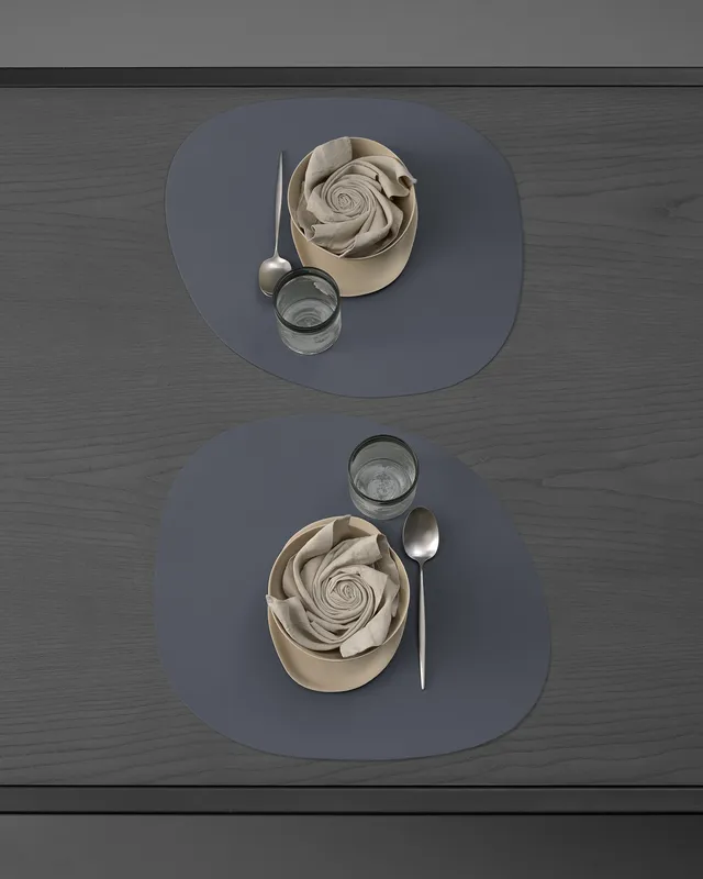 society-limonta-foam-sottopiatti-set-tavola-in-nylon-riciclato image 1