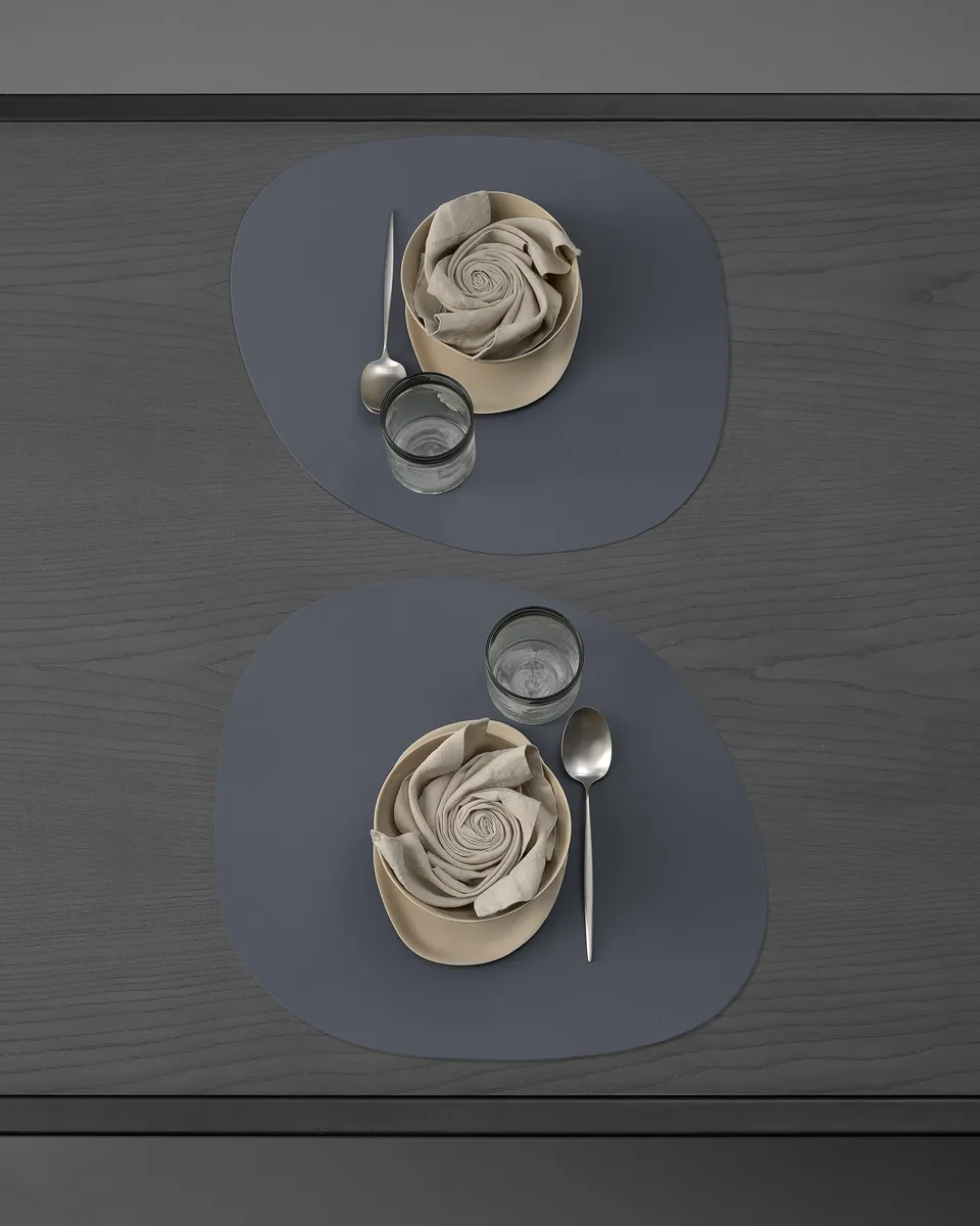 society-limonta-foam-sottopiatti-set-tavola-in-nylon-riciclato image 1