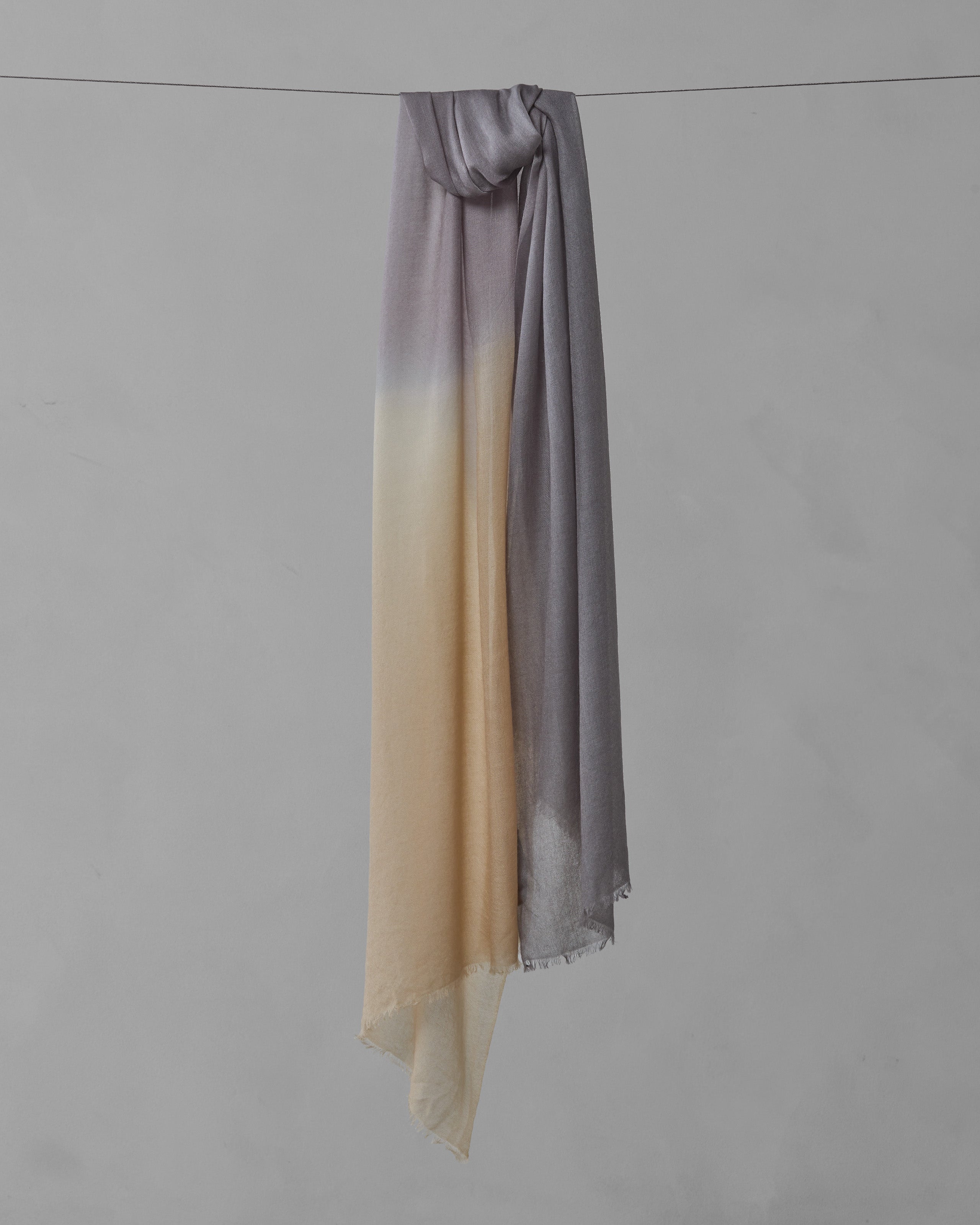 society-limonta-shade-sciarpa-in-cashmere image 3