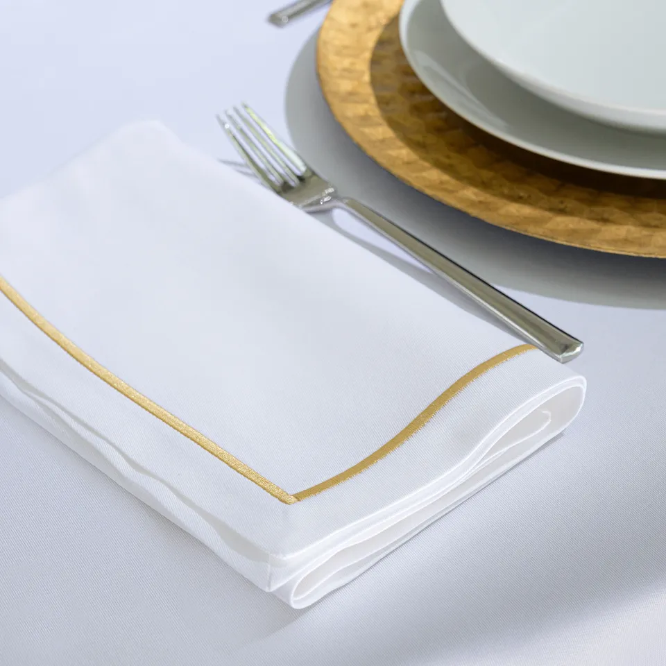 rivolta-carmignani-sateen-gold-tovaglia-in-puro-cotone-con-cordonetto-oro image 1