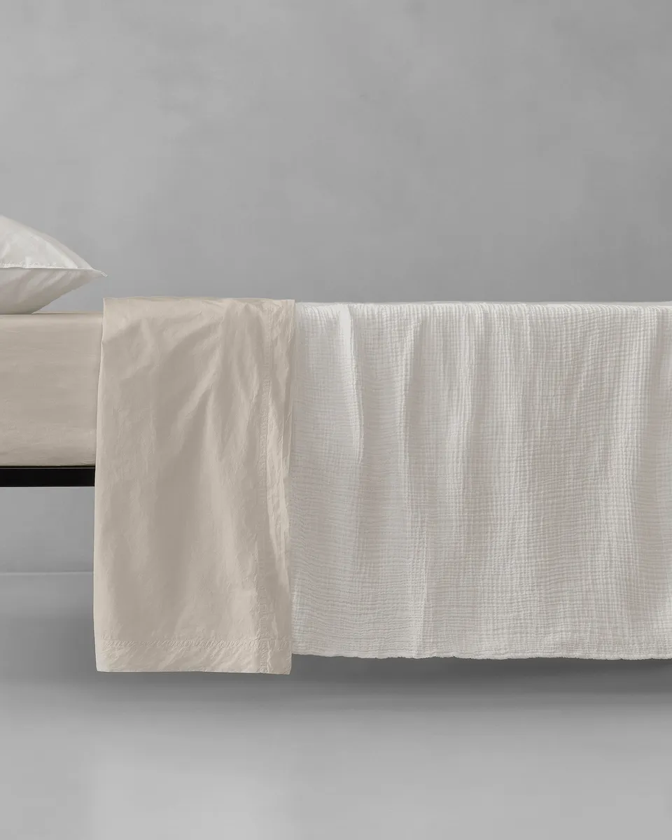 society-limonta-free-new-copriletto-in-voile-di-cotone image 1
