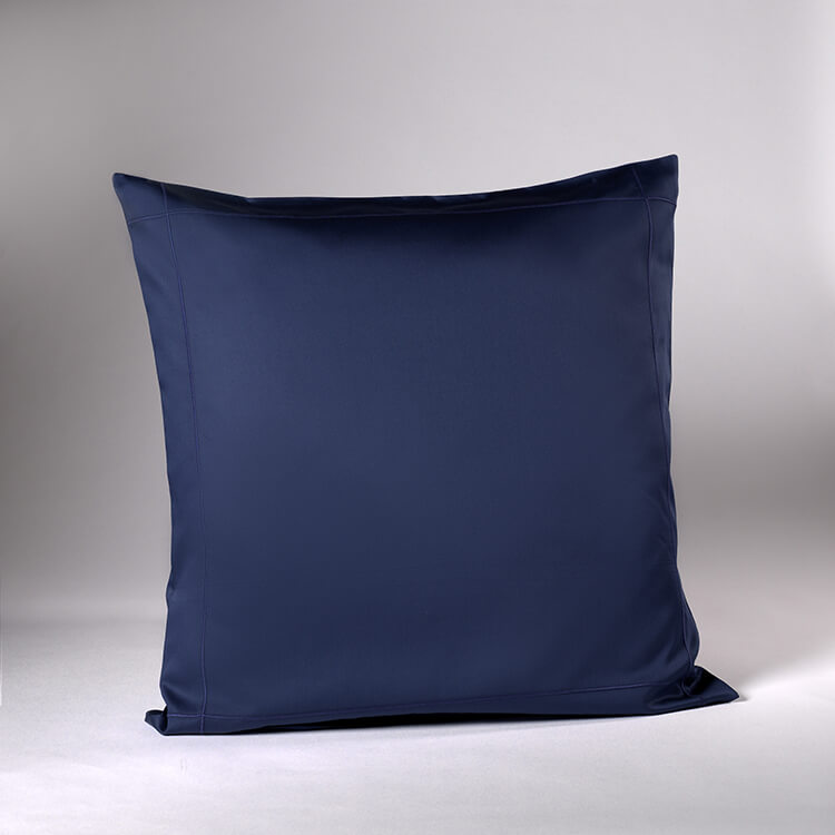 rivolta-carmignani-lounge-federa-decorativa-in-raso-65x65 image 3