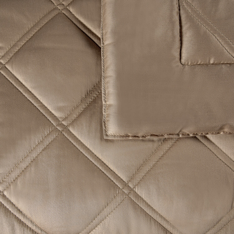 rivolta-carmignani-lounge-trapuntino-matrimoniale-260x270-raso-300tc image 8