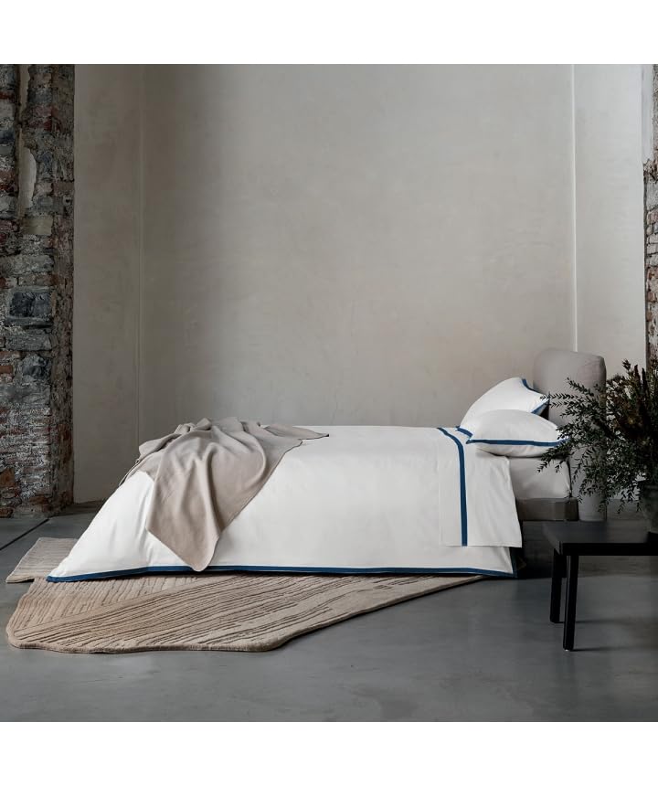 fazzini-hellen-completo-copripiumino-matrimoniale-in-raso-300-tc-bianco-seta-blu image 5