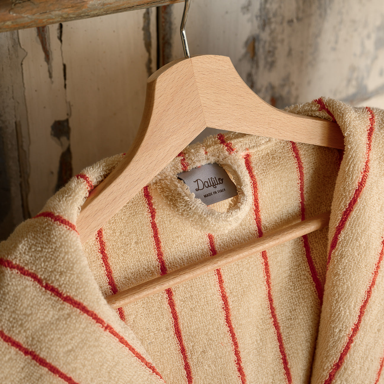 dalfilo-accappatoio-classico-con-cappuccio-in-puro-cotone-470-g-m2-2 image 3