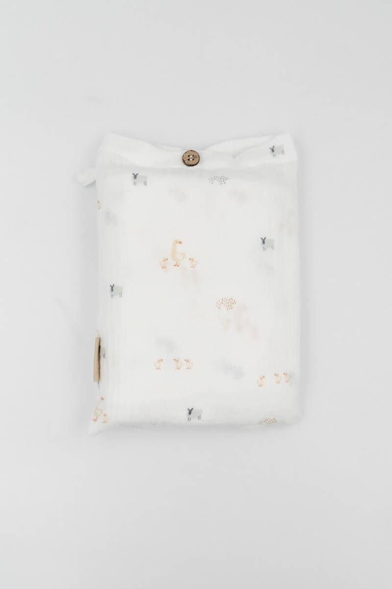bamboom-swaddle-xl-120x120cm-farm-buddies-135-mussola image 2