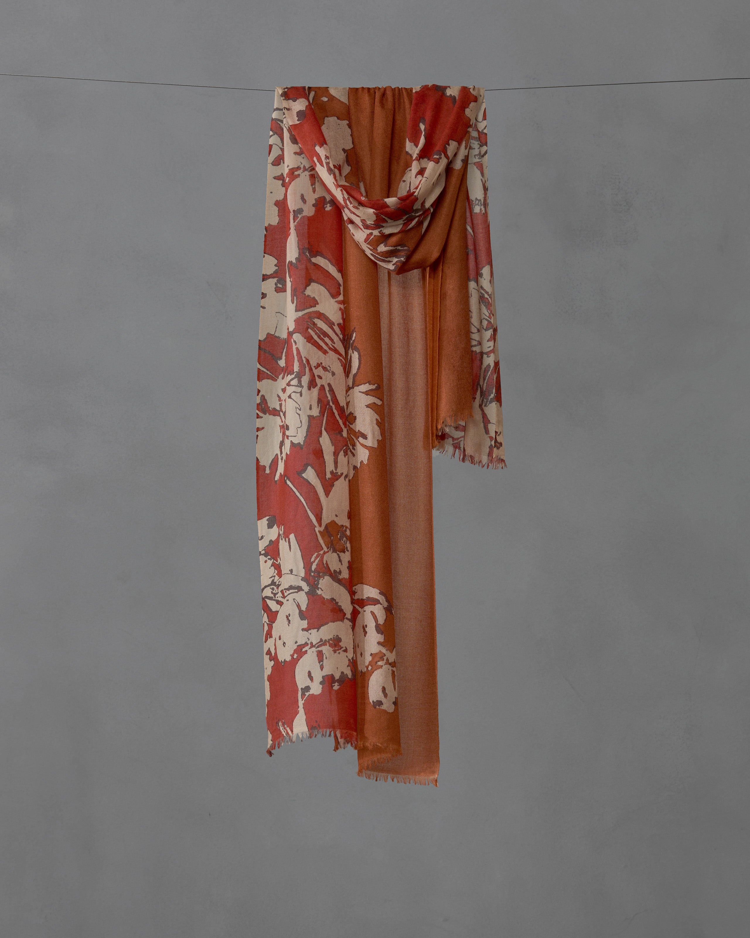 society-limonta-blume-pal-stola-in-puro-cashmere image 1