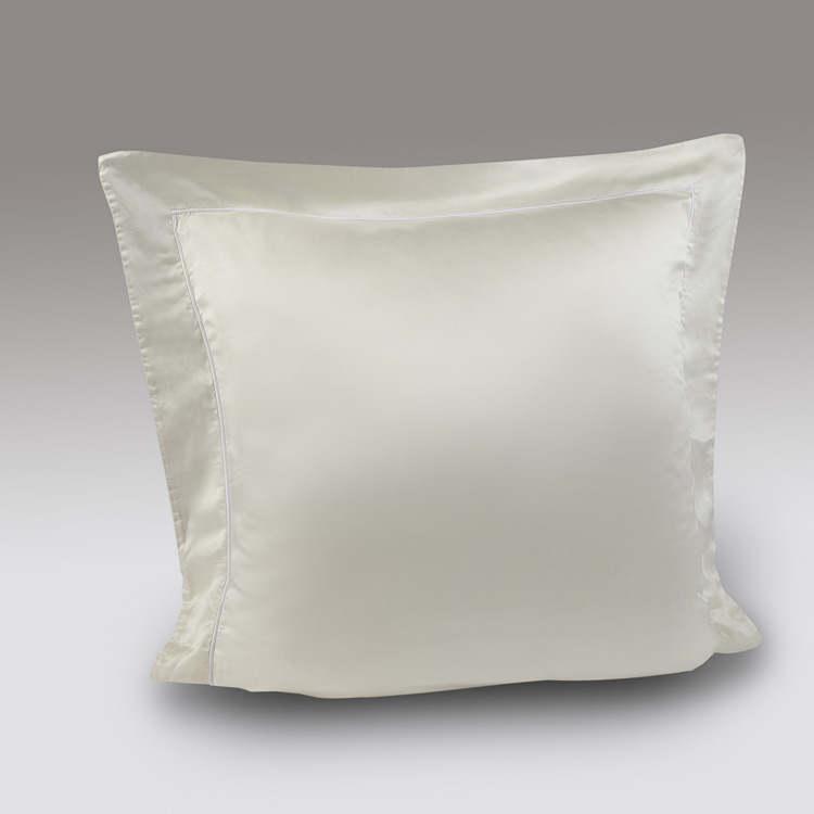 rivolta-carmignani-lazy-silk-federa-decorativa-65x65-100-seta image 1