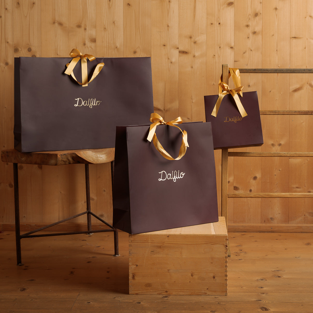 dalfilo-sacchetto-regalo-gold-busta-in-cartoncino-con-nastri-oro image 8