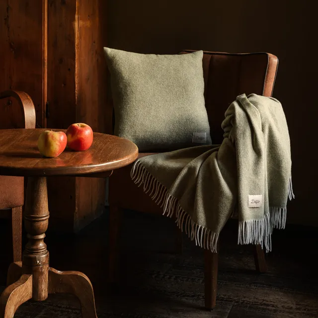 dalfilo-set-plaid-130x180-cuscino-40x40-in-lana-rigenerata image 1