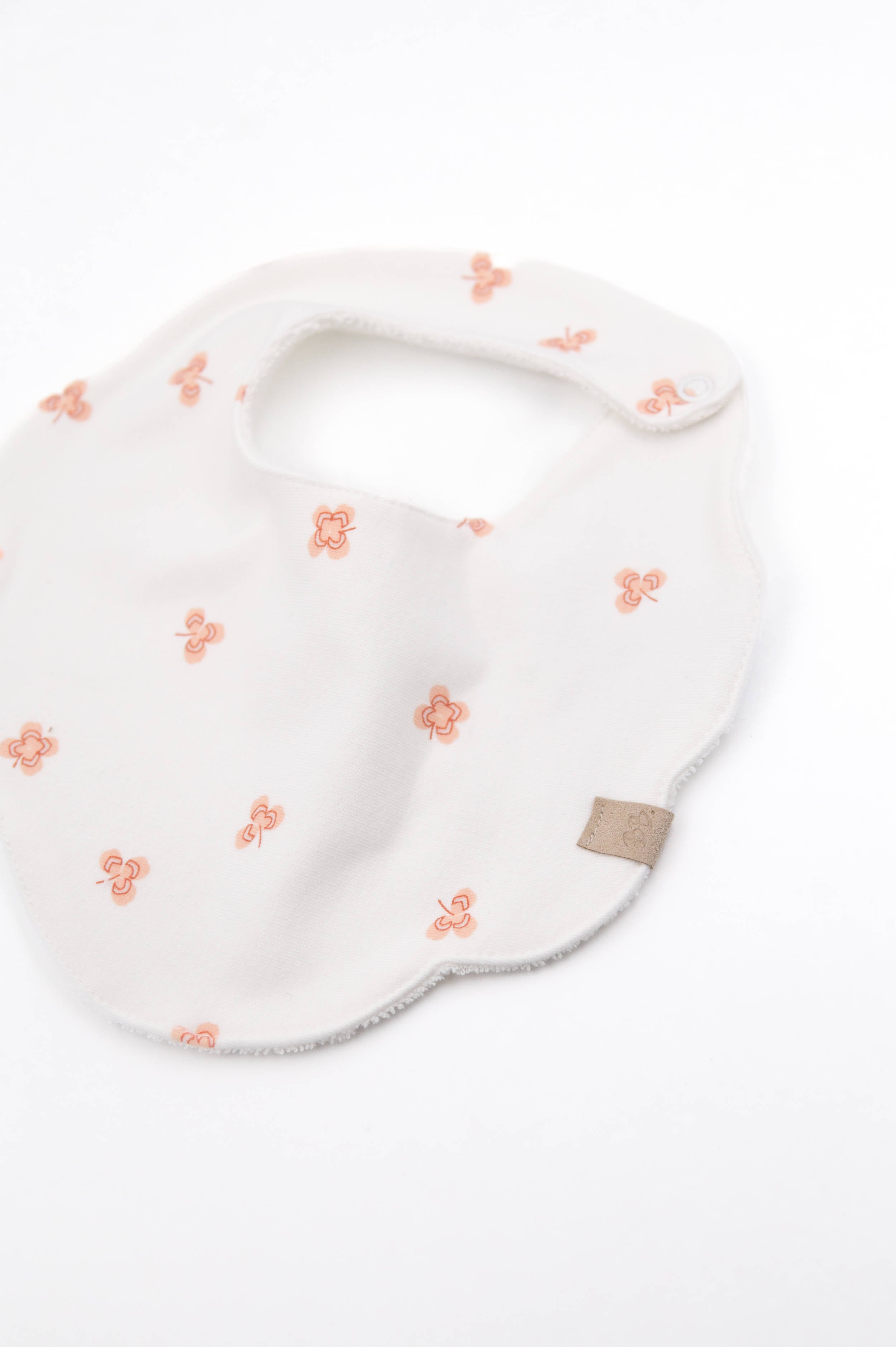 bamboom-bavaglino-bib-flower-print-lucky-leaves-280 image 2