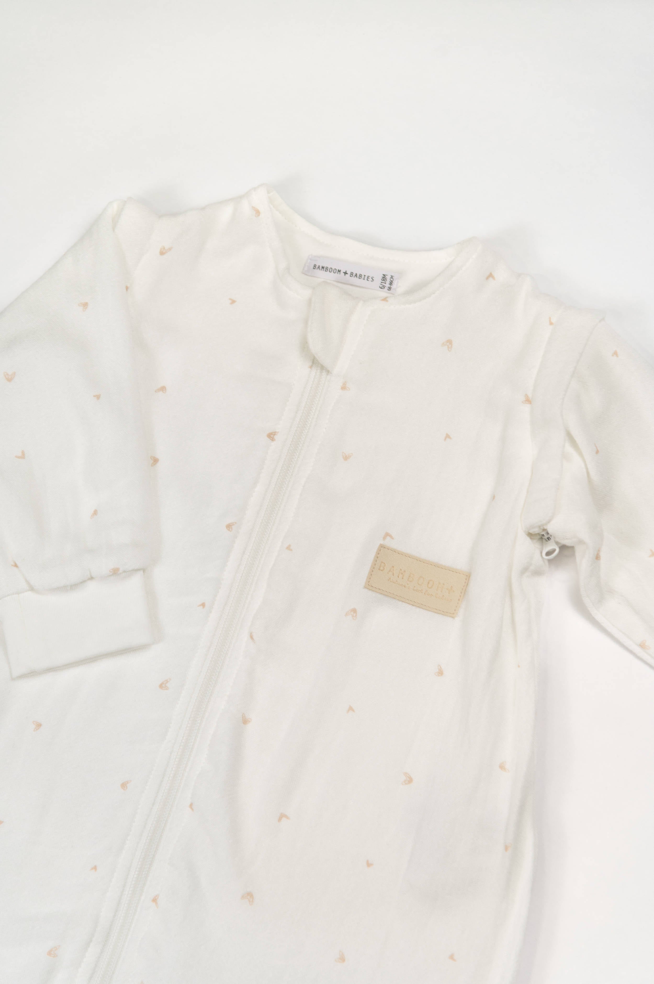 bamboom-sacco-nanna-sleeping-jumpsuit-mini-hearts-287 image 2