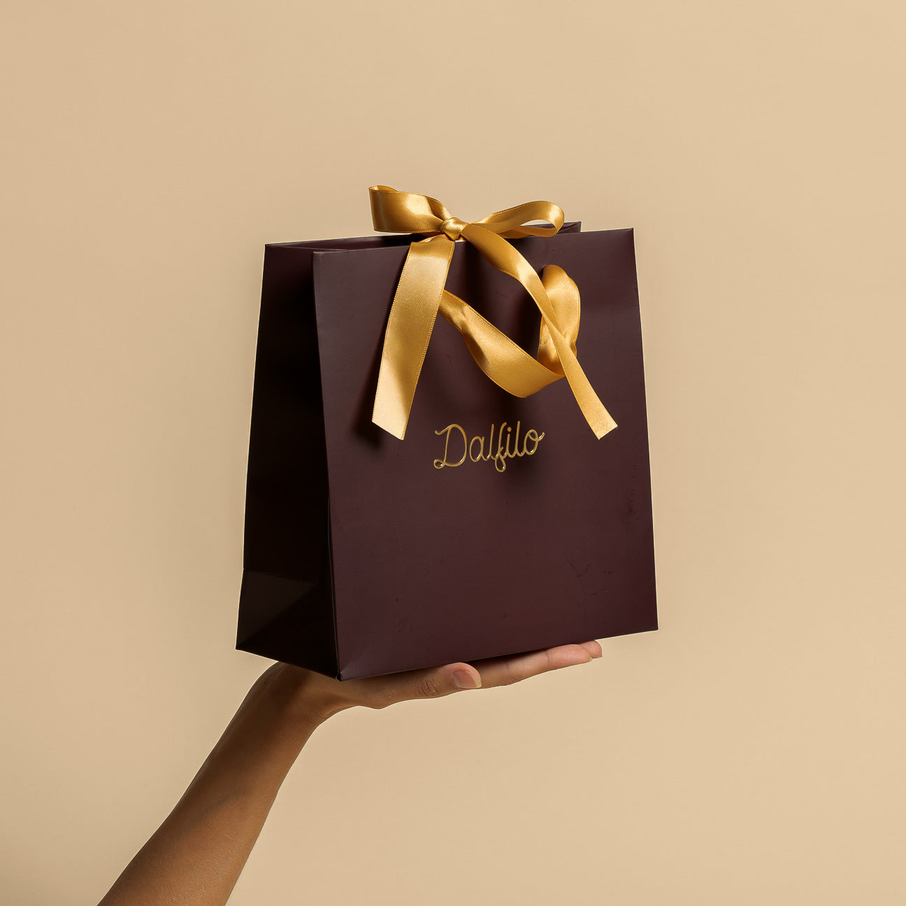 dalfilo-sacchetto-regalo-gold-busta-in-cartoncino-con-nastri-oro image 5