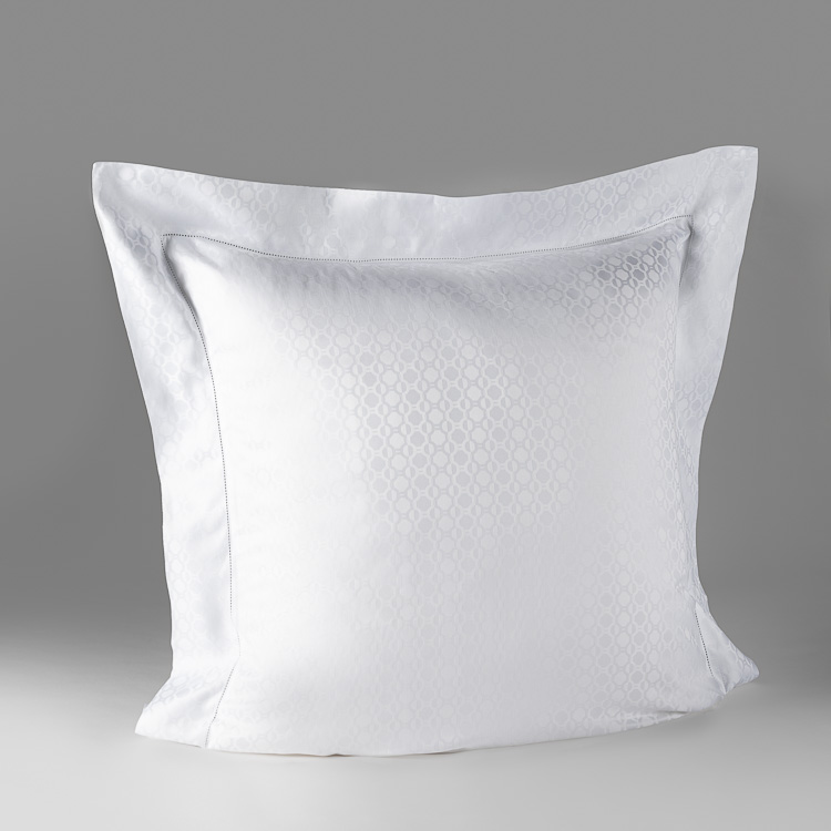 rivolta-carmignani-resort-federa-decorativa-65x65-cm-raso-600-tc image 1