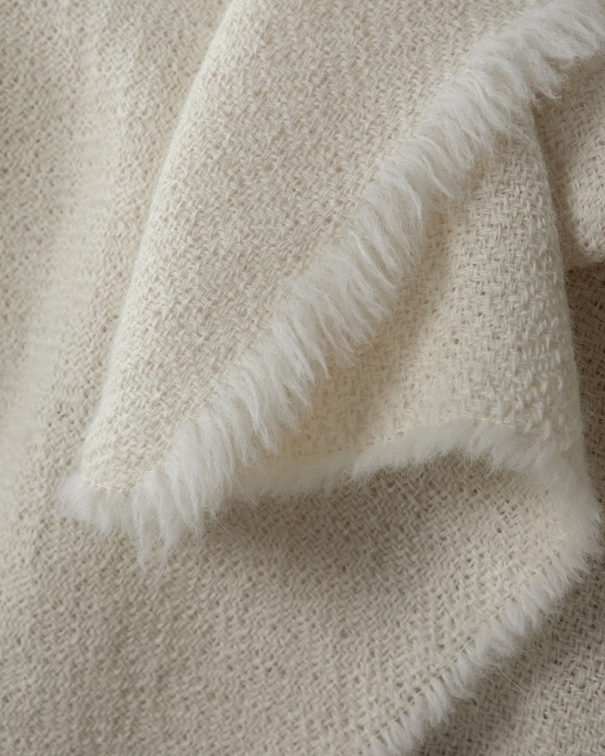 society-limonta-paka-plaid-in-pura-alpaca image 4