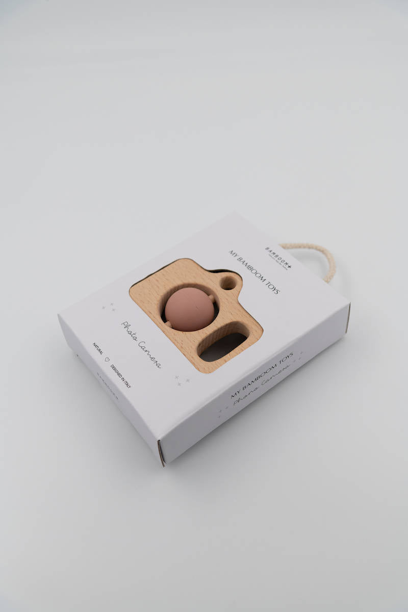bamboom-fotocamera-in-legno-e-silicone-rosa-04 image 7