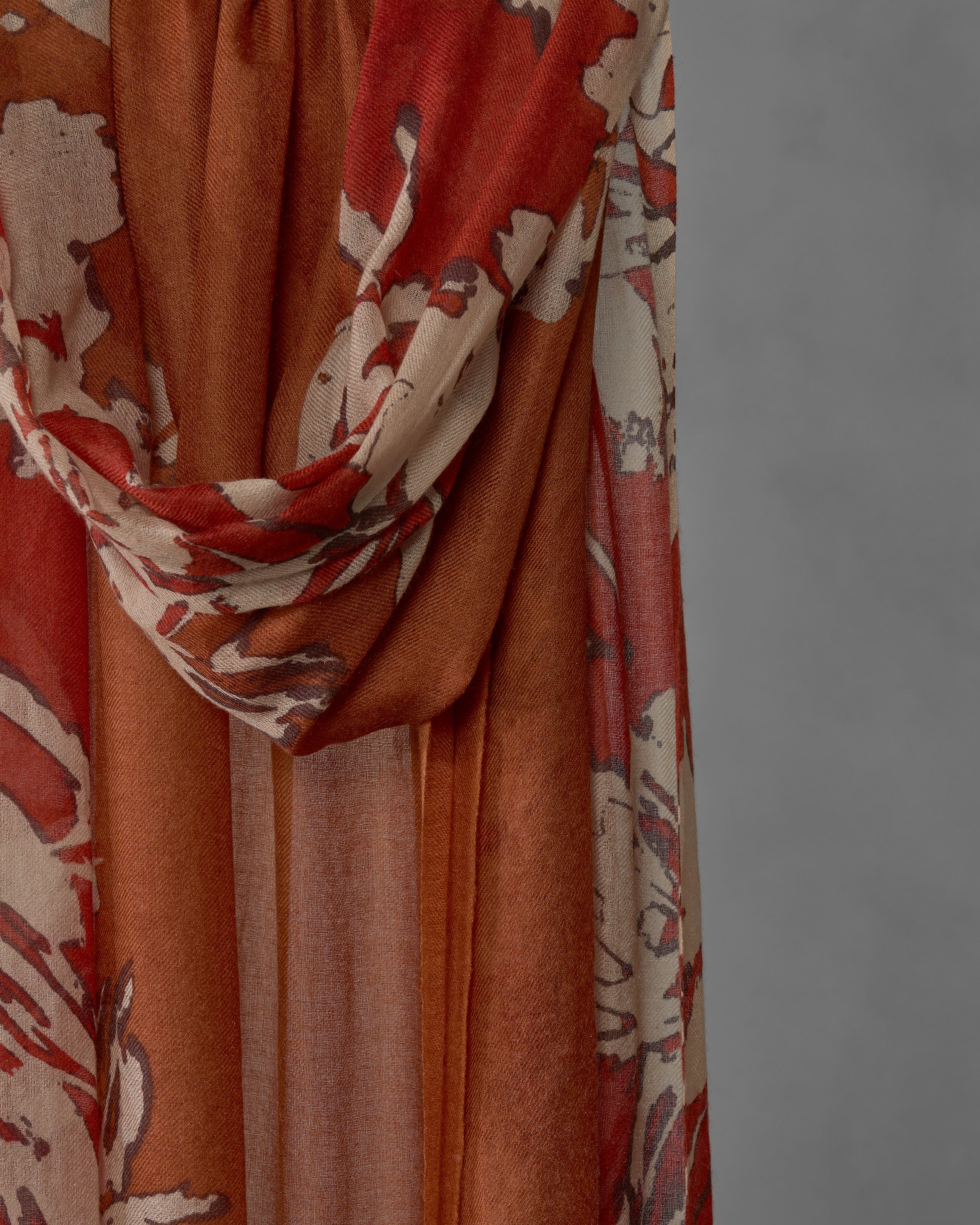 society-limonta-blume-pal-stola-in-puro-cashmere image 2