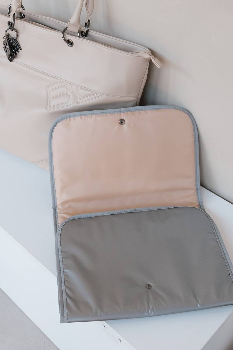 bamboom-borsa-a-tracolla-mamma-sand-10-in-tessuto-riciclato image 3