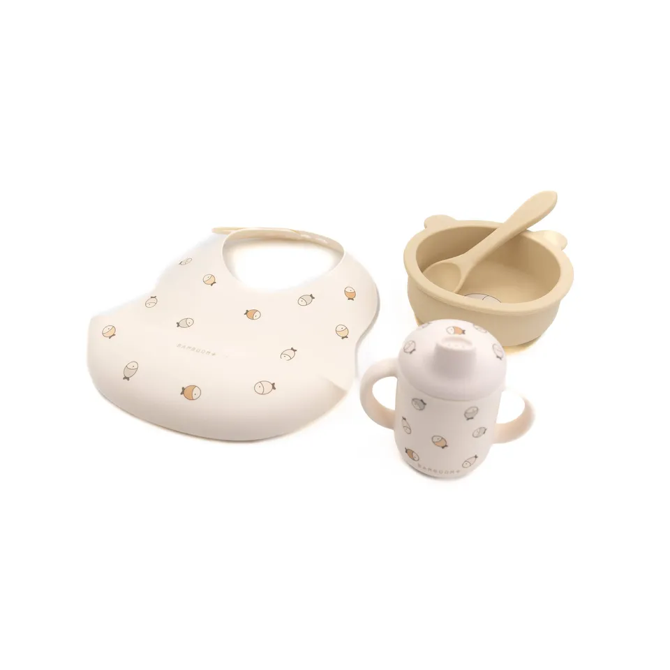 bamboom-first-meal-set-fishes-242-in-silicone-lfgb image 1
