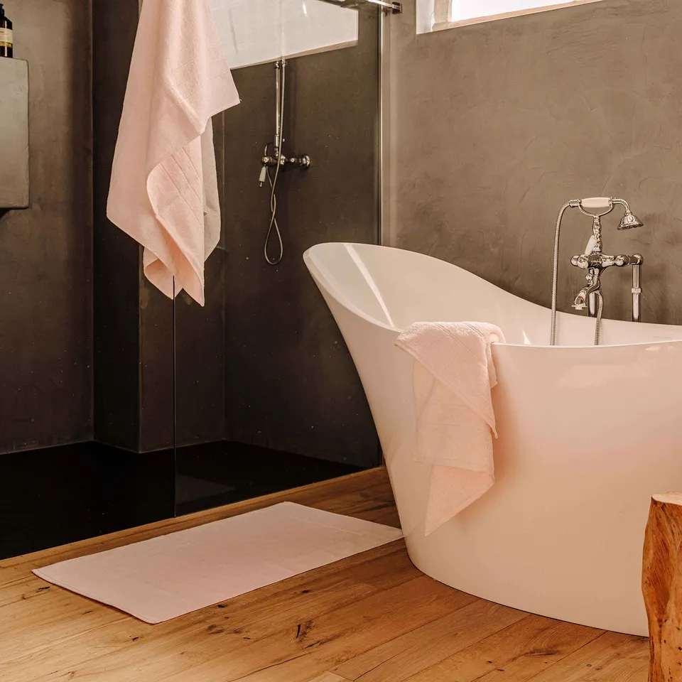 dalfilo-tappetino-da-bagno-ultra-in-puro-cotone-500-gr-m2-made-in-italy image 1