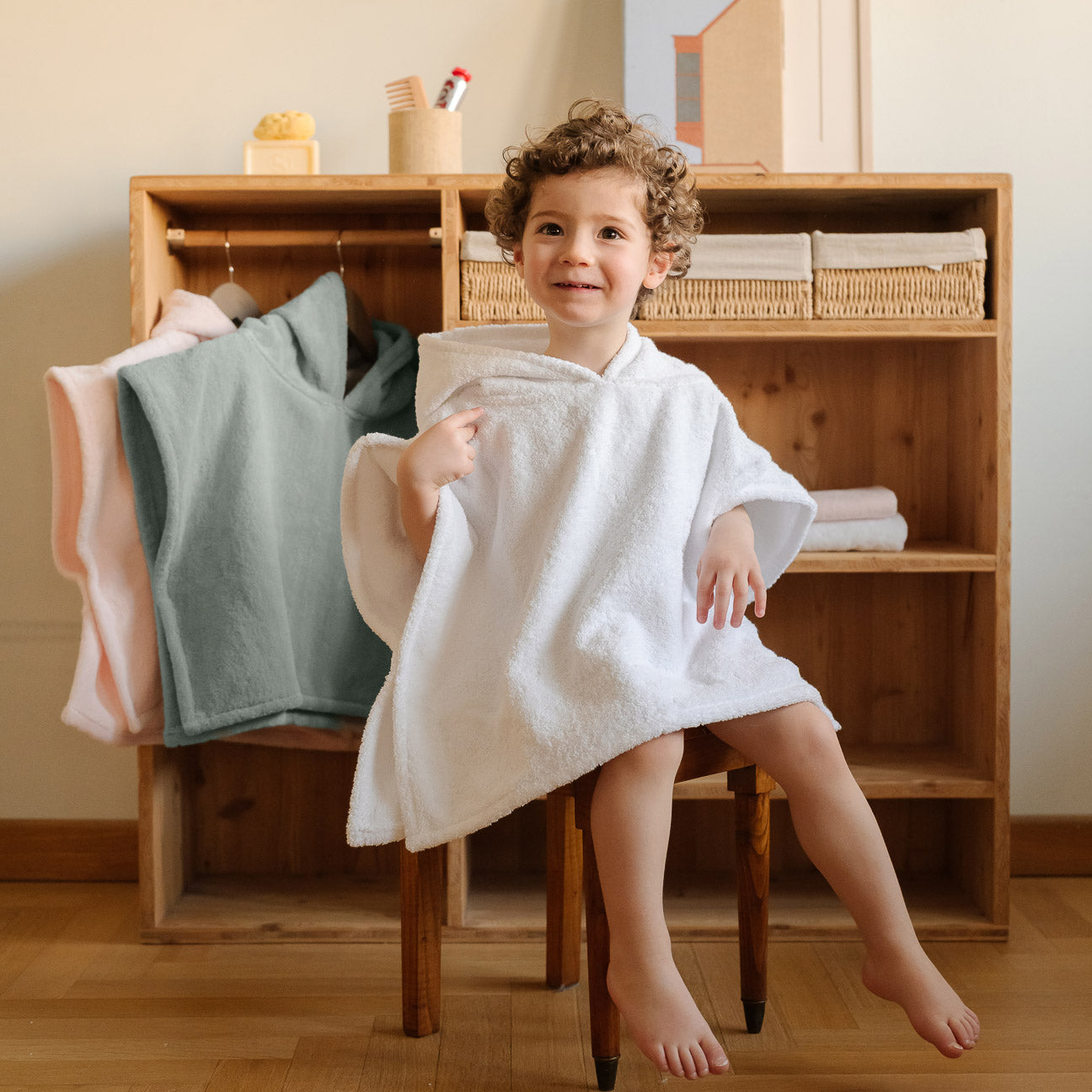 dalfilo-poncho-bimbi-in-spugna-di-cotone-con-cappuccio-2 image 8