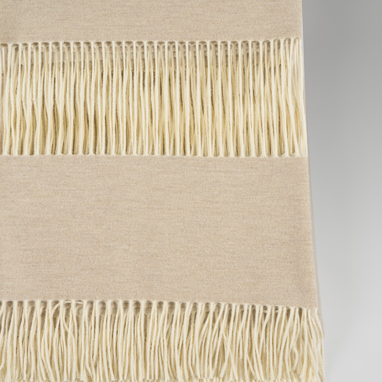 rivolta-carmignani-defil-plaid-140x210-cm-in-lana-merino-e-cashmere image 6