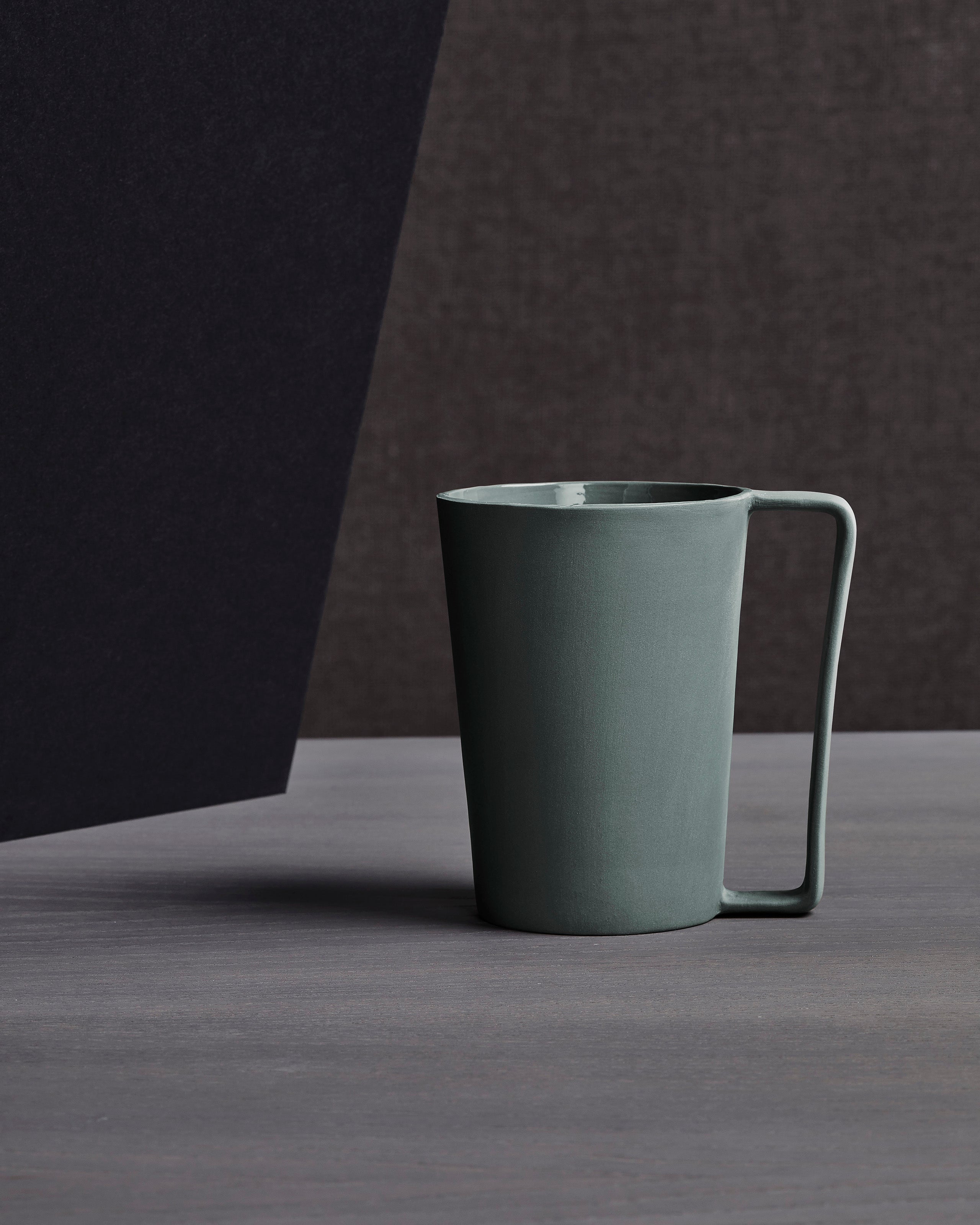 society-limonta-buto-mug-in-porcellana-di-limoges image 3
