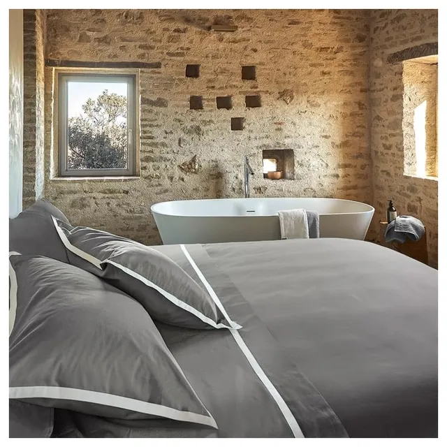 fazzini-hellen-completo-copripiumino-2-piazze-grigio-medio-bianco-seta image 1