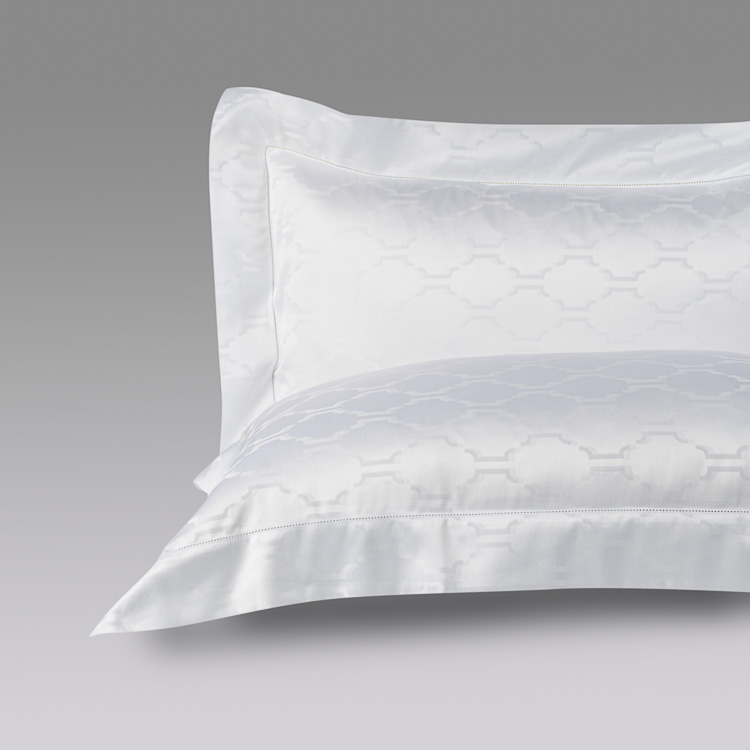 rivolta-carmignani-waldorf-coppia-federe-raso-300tc-jacquard image 1